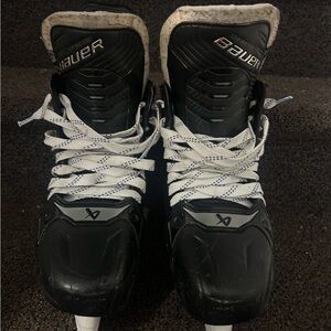 Bauer shadows youth 6.5 fit 3. Bought 2 months ago $1200 changed mind $800 obo